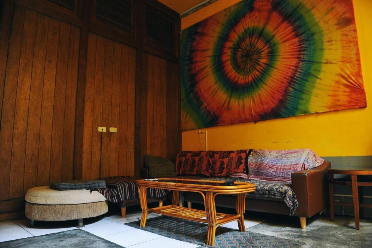 Rainbow Wave Surfing Hostel Heng-ch'un Dış mekan fotoğraf